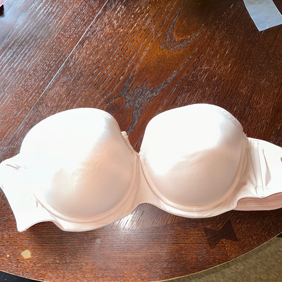 Strapless Bra - Picture 6 of 13